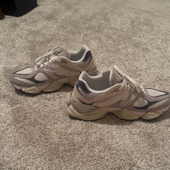 New Balance Beige and Gray Sneakers - Picture 4 of 13